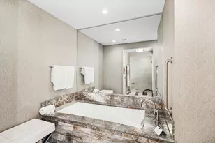 551 N Fort Lauderdale Beach Blvd, Fort Lauderdale, FL 33304 - Photo 16