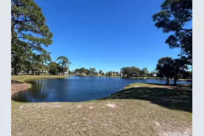 4310 Gator Trace Circle, Fort Pierce, FL 34982 - Photo 10