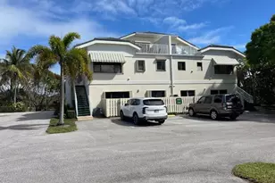 820 Bella Vista Ct S, Jupiter, FL 33477 - Photo 2
