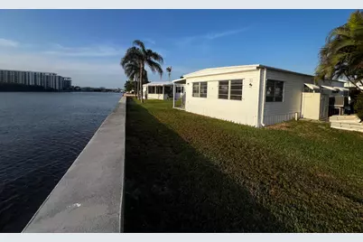 215 S Heron Drive #O, Briny Breezes, FL 33435 - Photo 12