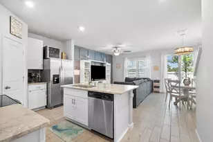 341 SE Halifax Ln, Stuart, FL 34994 - Photo 10
