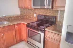 3710 Whitehall Dr, West Palm Beach, FL 33401 - Photo 2