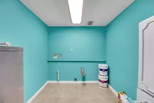 302 W Arbor Ave, Port Saint Lucie, FL 34952 - Photo 18