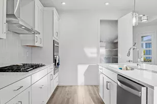 10724 SW Gloriana St, Port Saint Lucie, FL 34987 - Photo 6