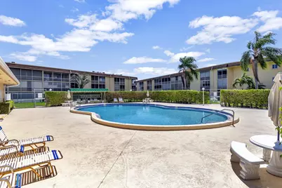 400 Village Green Circle W #212, Palm Springs, FL 33461 - Photo 28