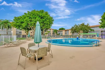 400 Village Green Circle W #212, Palm Springs, FL 33461 - Photo 30