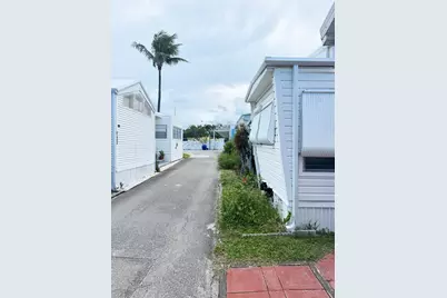 23 Hibiscus Drive #I, Briny Breezes, FL 33435 - Photo 8