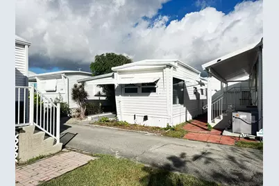 23 Hibiscus Drive #I, Briny Breezes, FL 33435 - Photo 2