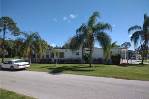 1 Montanzas Rd, Port Saint Lucie, FL 34952 - Photo 10