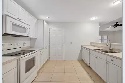 1804 E Sanderling Lane #B, Fort Pierce, FL 34982 - Photo 10
