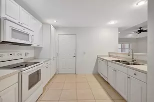 1804 E Sanderling Ln, Fort Pierce, FL 34982 - Photo 10