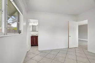 2540-2550 NE 10th Ct, Pompano Beach, FL 33062 - Photo 6