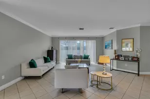 9895 Shepard Pl, Wellington, FL 33414 - Photo 6