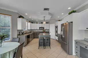 9895 Shepard Pl, Wellington, FL 33414 - Photo 14