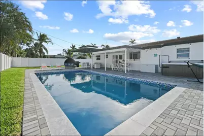 5040 NE 22 Avenue, Pompano Beach, FL 33064 - Photo 2