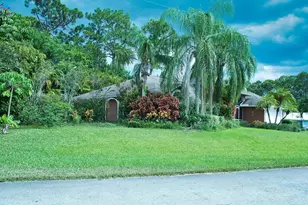 2312 SW Kent Cir, Port Saint Lucie, FL 34953 - Photo 2