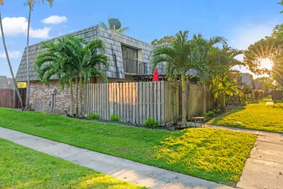 1630 Forest Lakes Circle #C, West Palm Beach, FL 33406 - Photo 32