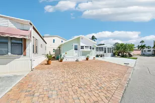 307 Nettles Blvd, Jensen Beach, FL 34957 - Photo 4