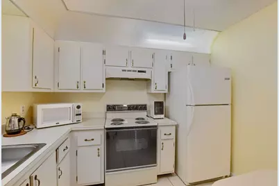 9244 Flynn Circle #4, Boca Raton, FL 33496 - Photo 6