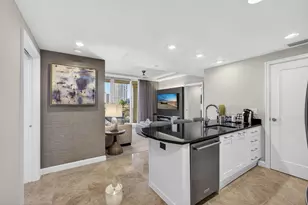 3800 N Ocean Dr, Singer Island, FL 33404 - Photo 10