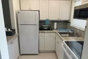 1117 Lake Terrace, Boynton Beach, FL 33426 - Photo 2