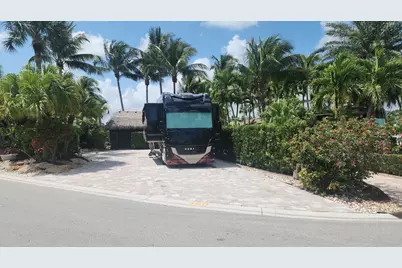 460 NW Foursome Lane, Port Saint Lucie, FL 34986 - Photo 2