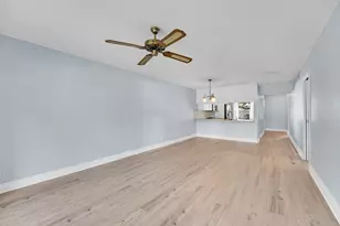 2301 Sabal Ridge Ct, Palm Beach Gardens, FL 33418 - Photo 4