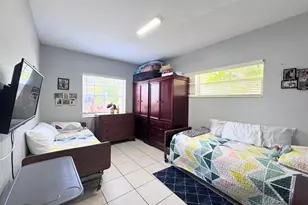 900 N 24th Ave, Hollywood, FL 33020 - Photo 8