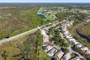 8045 SE Morningwood Pl, Hobe Sound, FL 33455 - Photo 32