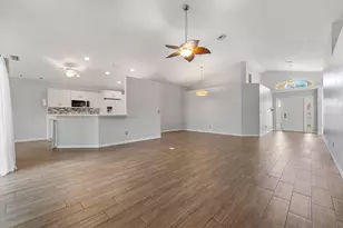 8045 SE Morningwood Pl, Hobe Sound, FL 33455 - Photo 14