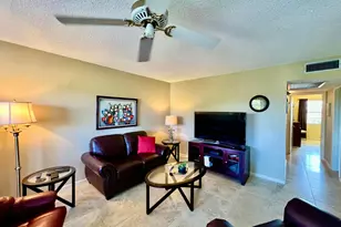 4015 Islewood D, Deerfield Beach, FL 33442 - Photo 2