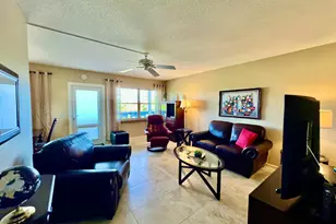 4015 Islewood D, Deerfield Beach, FL 33442 - Photo 10