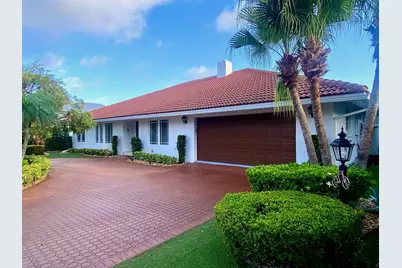 885 NE Mulberry Drive, Boca Raton, FL 33487 - Photo 2