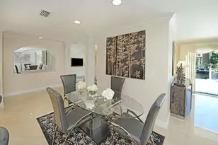 885 NE Mulberry Dr, Boca Raton, FL 33487 - Photo 8