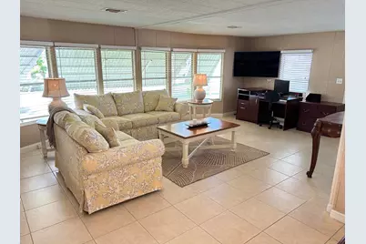 292 NW 53 Street, Deerfield Beach, FL 33064 - Photo 10