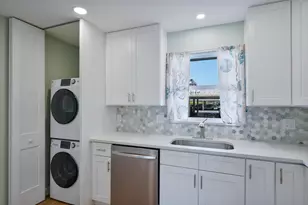 801 Lake Shore Dr, Lake Park, FL 33403 - Photo 10