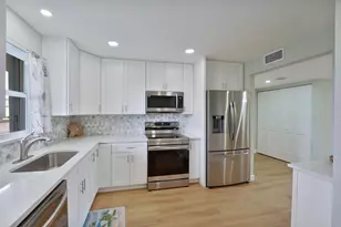 801 Lake Shore Dr, Lake Park, FL 33403 - Photo 8