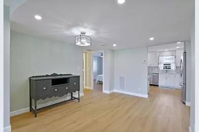 801 Lake Shore Drive #112, Lake Park, FL 33403 - Photo 6