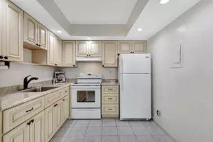 161 Normandy, Delray Beach, FL 33484 - Photo 6