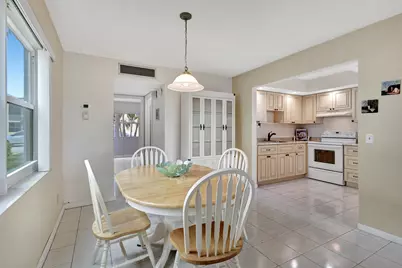 161 Normandy #D, Delray Beach, FL 33484 - Photo 8