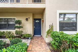 34 Stratford Ln, Boynton Beach, FL 33436 - Photo 4