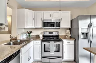 2273 SW 15th St, Deerfield Beach, FL 33442 - Photo 8