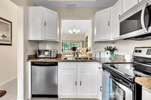 2273 SW 15th St, Deerfield Beach, FL 33442 - Photo 10