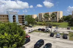 2820 Tennis Club Dr, West Palm Beach, FL 33417 - Photo 16