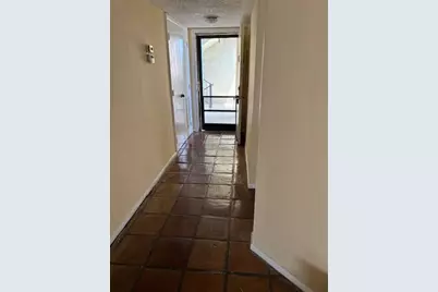 2820 Tennis Club Drive #401, West Palm Beach, FL 33417 - Photo 2