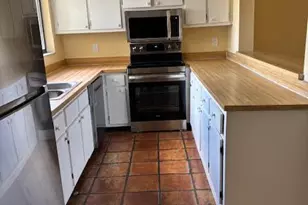 2820 Tennis Club Dr, West Palm Beach, FL 33417 - Photo 4