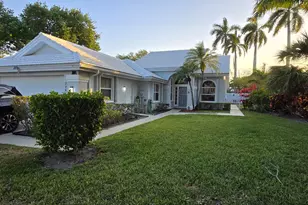 2285 Saratoga Ln, West Palm Beach, FL 33409 - Photo 2