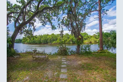 139 Camino Del Rio, Port Saint Lucie, FL 34952 - Photo 8