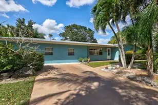 108 NE Carlisle Ln, Port Saint Lucie, FL 34952 - Photo 6