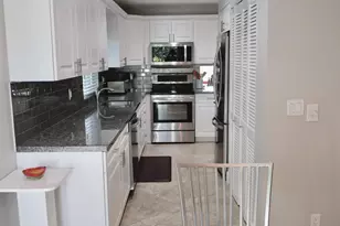 13817 Royal Palm Ct, Delray Beach, FL 33484 - Photo 4